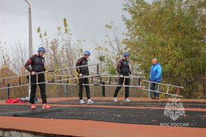 Курские папы прошли испытания в пожарно-спасательном квесте