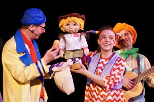 Любовь с первой роли