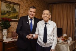 Участник Курской битвы Михаил Жаков отметил 103-й день рождения