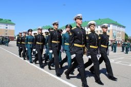 Куряне могут поступить в военно-образовательные учреждения