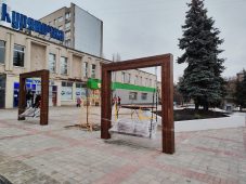 Горожане выбрали скульптуру «Куряночки»