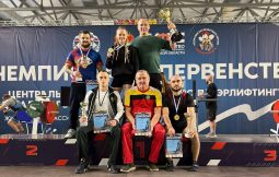 Сборная Курской области по пауэрлифтингу выиграла чемпионат ЦФО