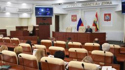 В Курской облдуме развернулись дебаты вокруг бюджета