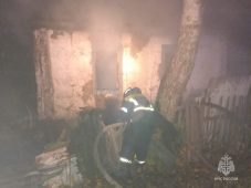 В Щиграх Курской области при пожаре пострадала пенсионерка
