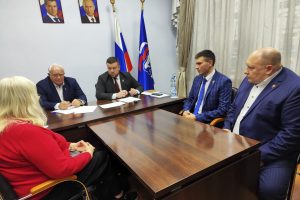 Лицом к лицу с властью