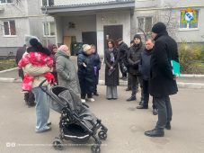 В Курске на проспекте Энтузиастов №8 появится детская площадка