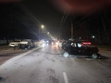 В Курске на улице Карла Маркса произошло тройное ДТП с пострадавшими