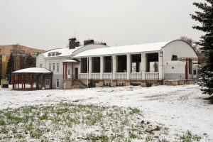 Курские власти добиваются сноса «самостроя» в Первомайском парке