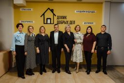 Губернатор Курской области поздравил добровольцев с профессиональным праздником