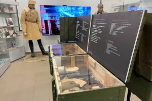 В Курске открылась передвижная выставка «1418 шагов к Победе»