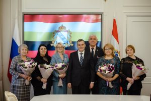 Губернатор Курской области наградил сотрудников аппарата Уполномоченного по правам человека