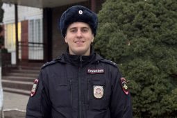 Курянка поблагодарила участкового за выселение шумных соседей