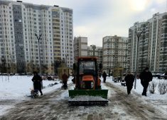 Курск очищают от снега 76 единиц техники