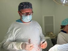 Курские онкологи провели сложную комбинированную операцию пациентке из ДНР