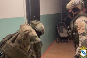 В Курской области полиция задержала двух мужчин за вымогательство 250 тысяч рублей