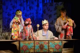 Курский театр кукол  в декабре покажет две премьеры