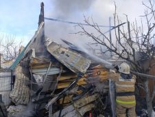 В Медвенском районе Курской области полностью сгорела деревенская баня