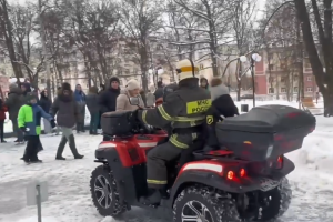 В Курске прошёл семейный праздник «На спортивной волне с МЧС России!»