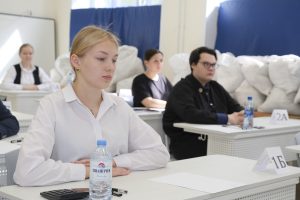 В Курской области выпускники смогут сами решать продолжать ли ЕГЭ при ракетной опасности
