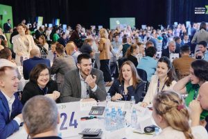 Более 300 курян участвуют в конкурсе «Лидеры России»