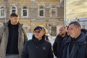 В Курской области с рабочим визитом находится министр строительства России