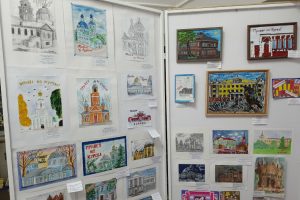 В Курске в музее археологии открылась  выставка «Привет из Курска!»