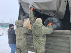 Курские таможенники передали конфискованные товары на СВО