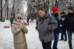 Александр Хинштейн исполнил новогоднее желание юной курянки