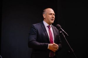 В «Авроре» не стихнет музыка