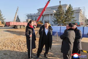 Ким Чен Ын проверил стройку музея в честь участников освобождения Курской области