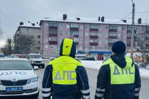 Курян призвали к осторожности на дорогах из-за снегопада