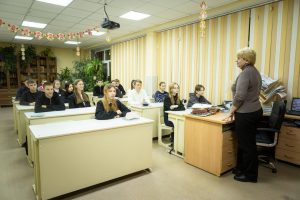 Ходить за знаниями, а не за простудой