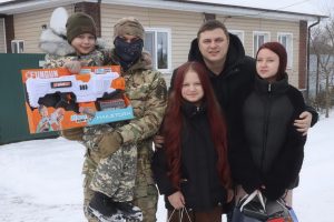 Сестер навестил Смайлик