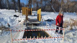 В Курске оборудовали три проруби для омовения