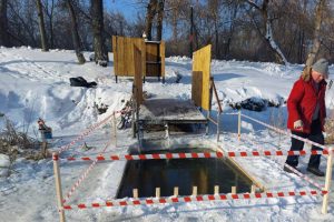 В Курске оборудовали три проруби для омовения