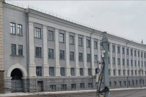 В центре Курска три опоры освещения повреждены в ходе инцидента с троллейбусом