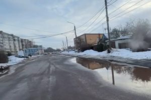 В Железногорске произошли два порыва на теплосетях, оставив без отопления сотни домов