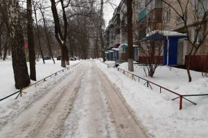 В Курске за неделю выявили нарушения в уборке дворов у 176 домов