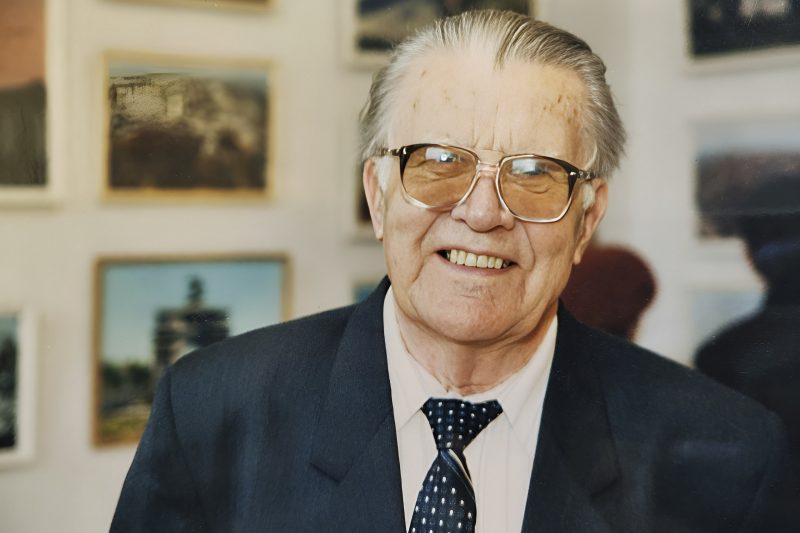 Умел останавливать время