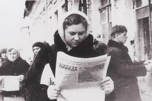 «Жили в редакции, топили «буржуйки»