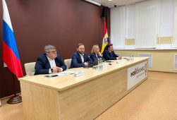 Замглавы Минцифры РФ обсудил цифровую трансформацию Курской области с ее ИT-сообществом