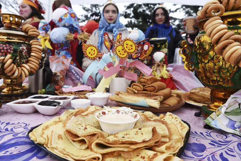 Хороводы водить, чтобы зиму проводить