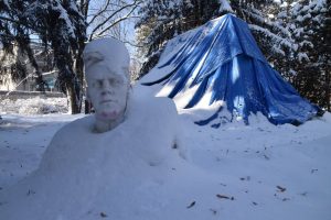 Бюст Перекальского увезли на реставрацию