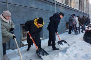 Куряне вышли на субботник