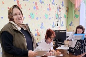 Врачи Курской облбольницы провели выездной приём в Поныровском районе