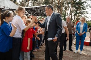 Восемь регионов готовы принять детей из Курской области на отдых