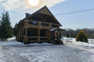 Губернатор Александр Хинштейн показал «имение» председателя Курского горсобрания Токарева