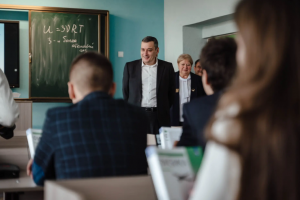 Земским учителям увеличат подъёмные до 2 миллионов рублей