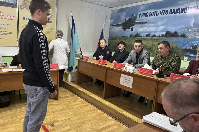 Лёгкой службы, земляки!