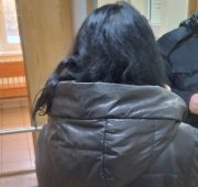 Курянку арестовали на трое суток за вызывающее поведение в суде